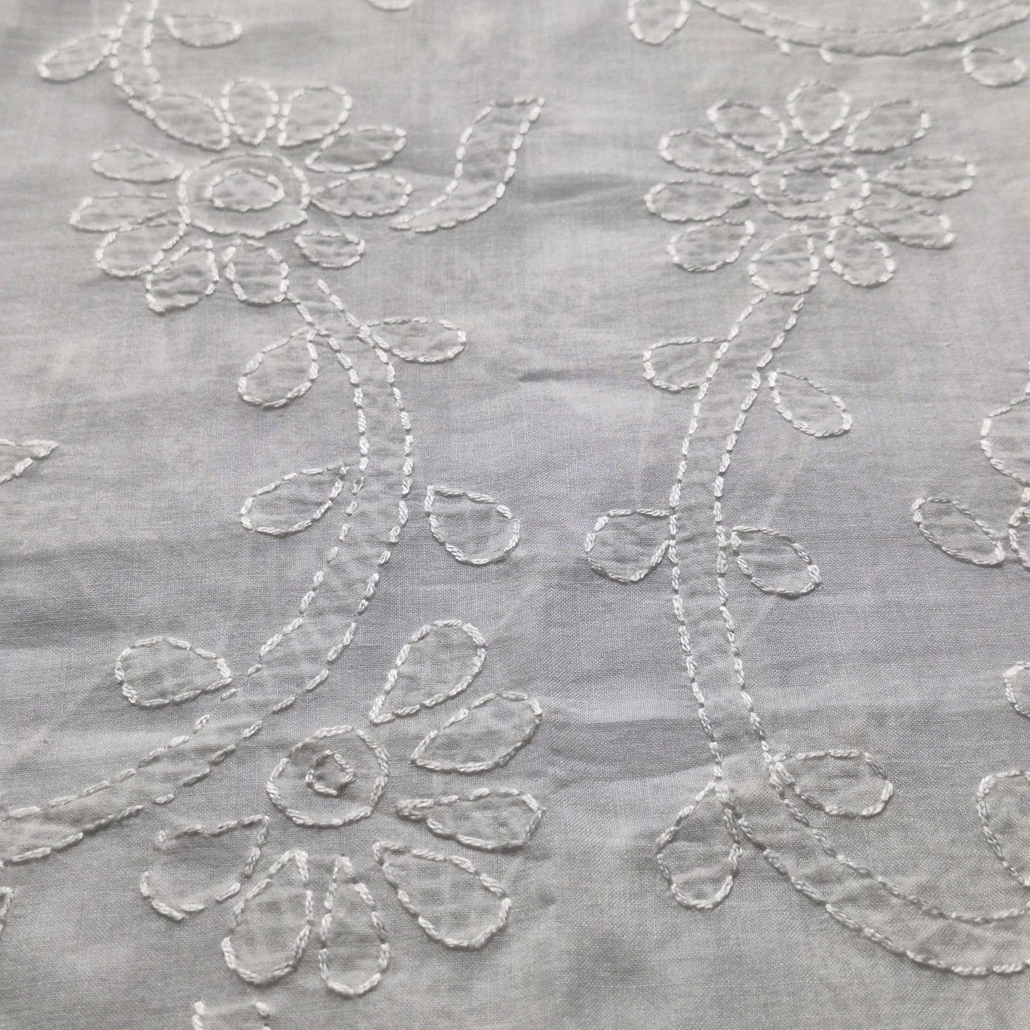 albaas | Tarkashi  Running Stitch on Lawn Dupatta 1PC   | ALRSID1-WHITE