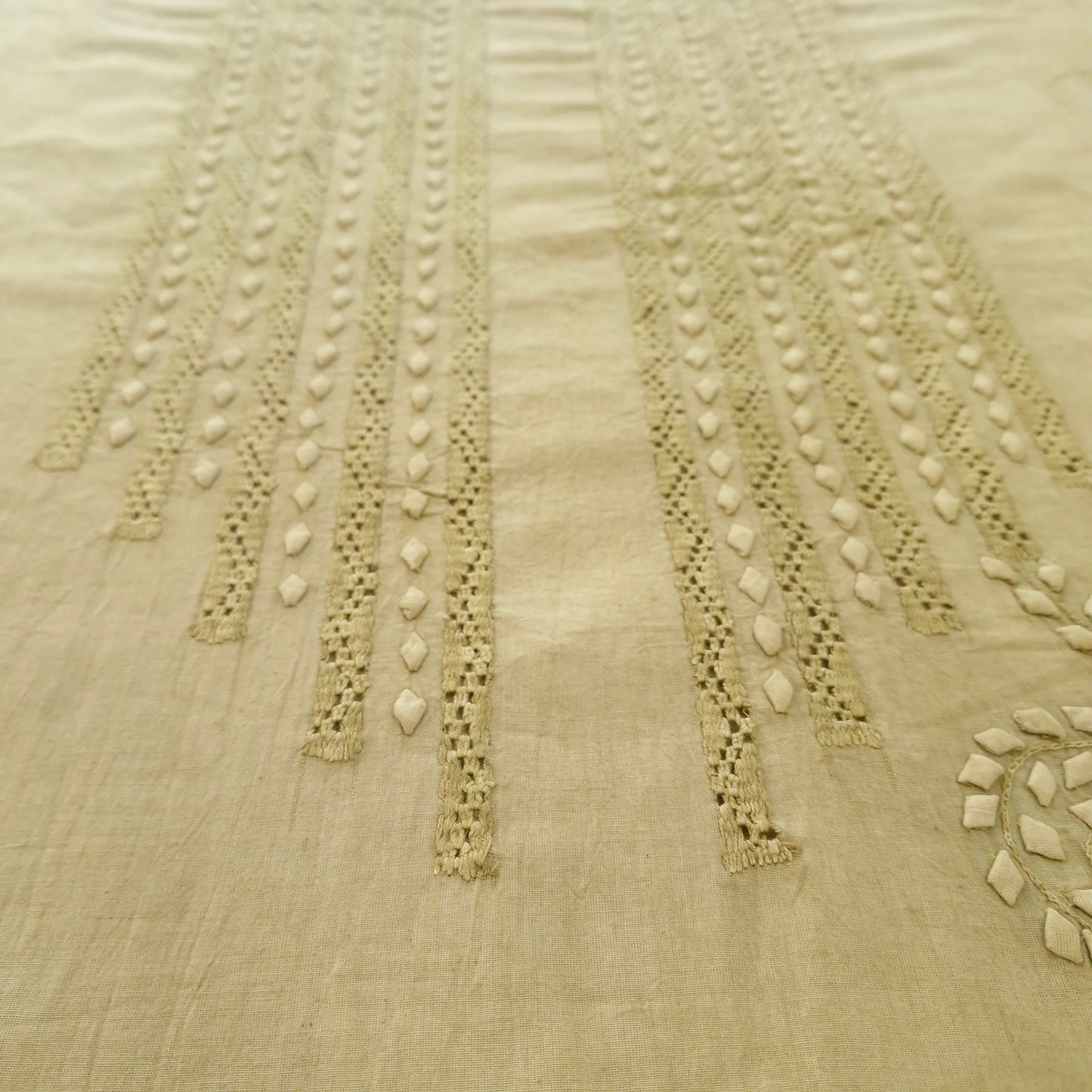 albaas | Tarkashi Applique on Lawn Shirt's Front and Sleeves Unstitched 1PC   | ATALS-36553-LIME CREAM